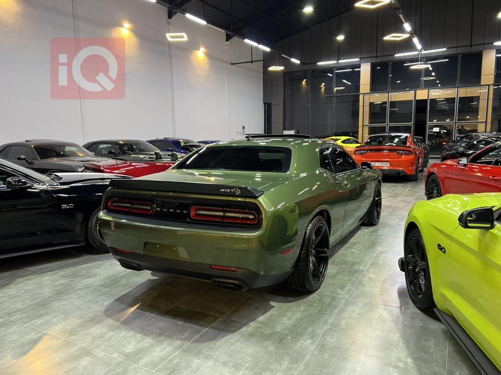 Dodge Challenger